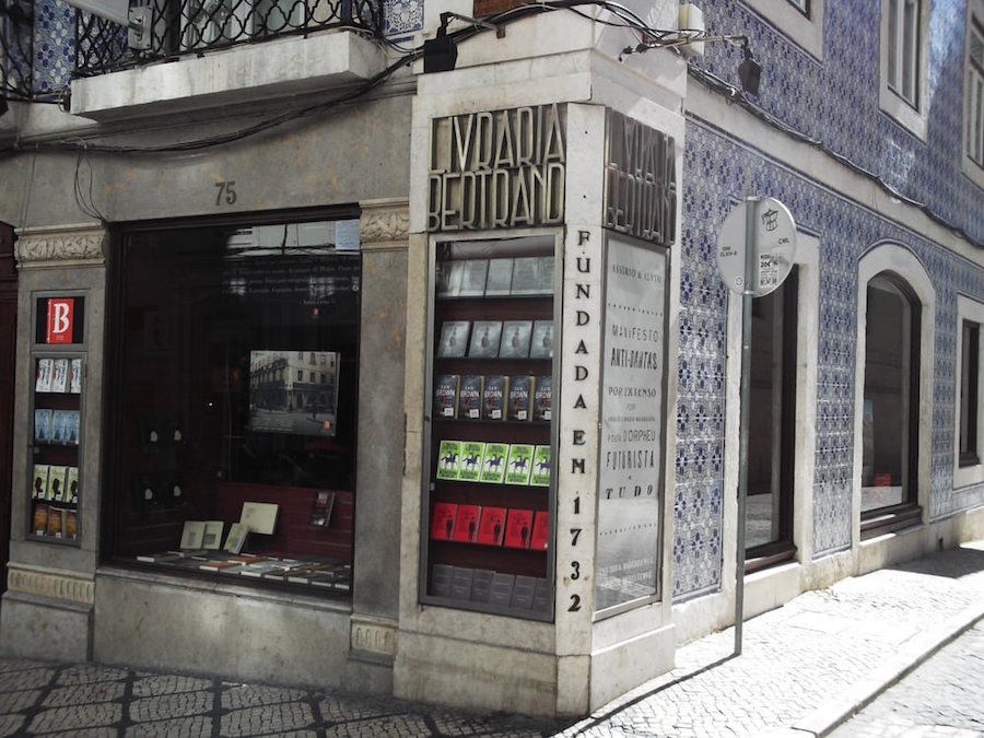 oldest running bookstore in the world