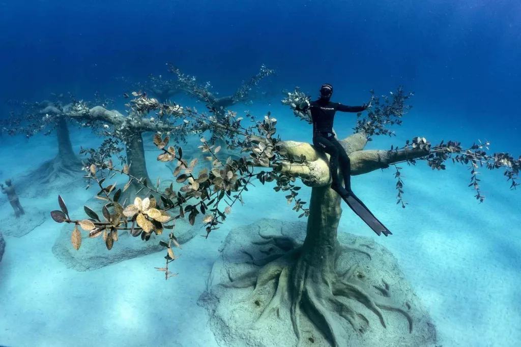 Underwater Museum​